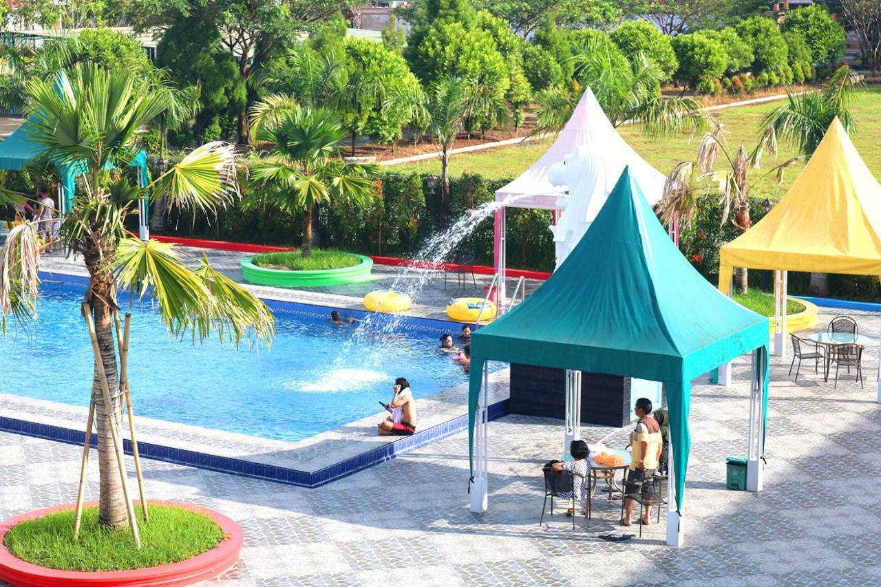 Singapore City Hotel Batu Bara Sungaibalai エクステリア 写真