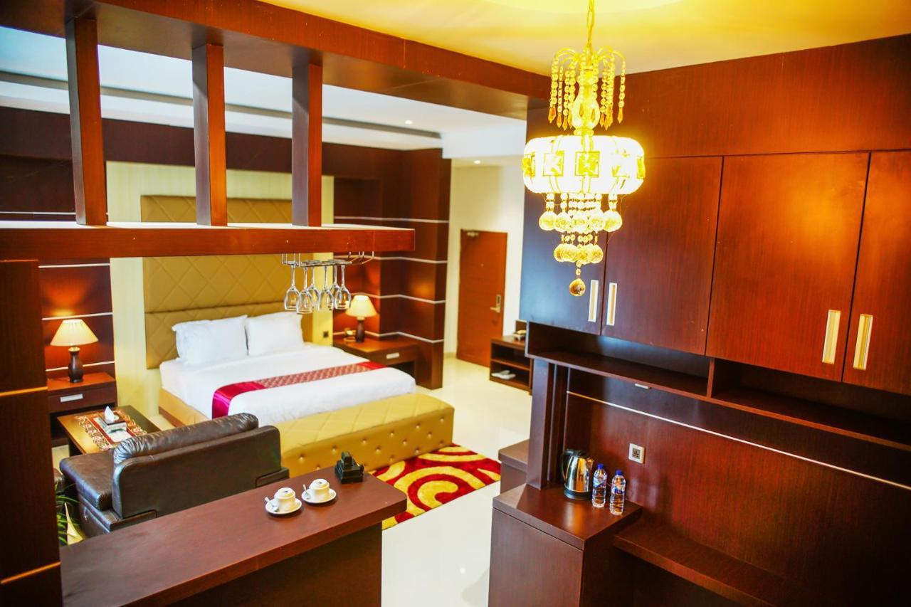 Singapore City Hotel Batu Bara Sungaibalai エクステリア 写真